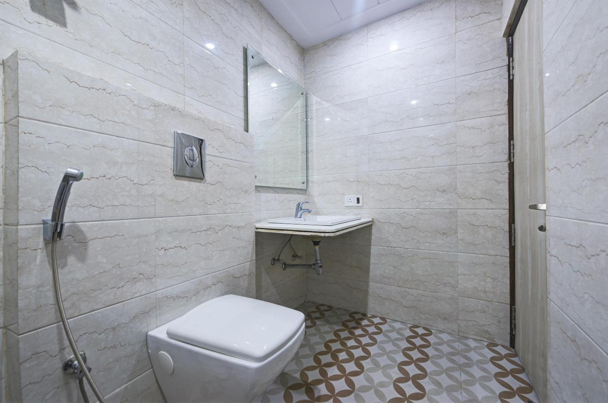 Hotel Geet Deluxe Nowe Delhi Zewnętrze zdjęcie