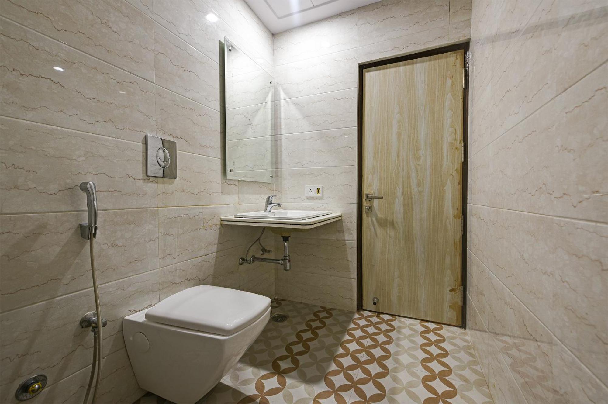Hotel Geet Deluxe Nowe Delhi Zewnętrze zdjęcie