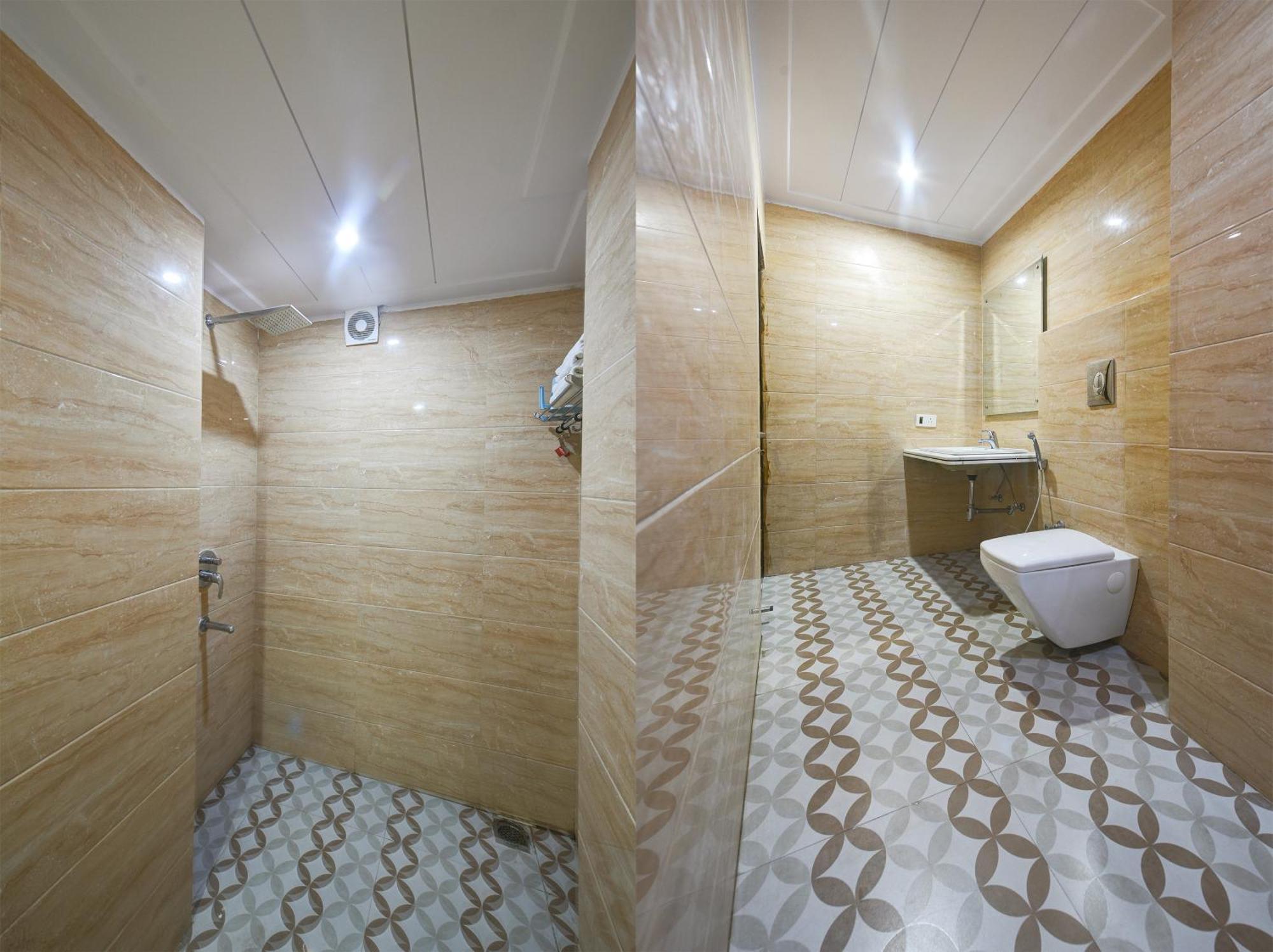 Hotel Geet Deluxe Nowe Delhi Zewnętrze zdjęcie