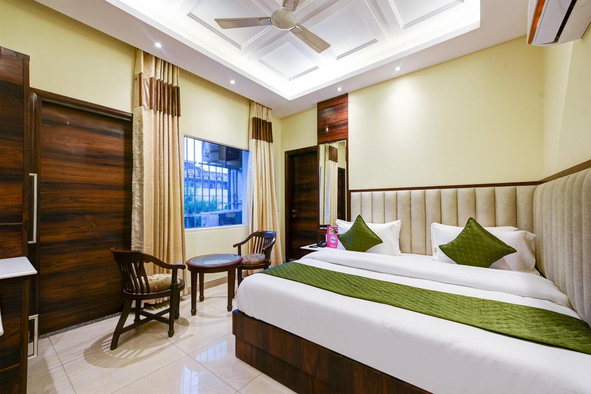 Hotel Geet Deluxe Nowe Delhi Zewnętrze zdjęcie