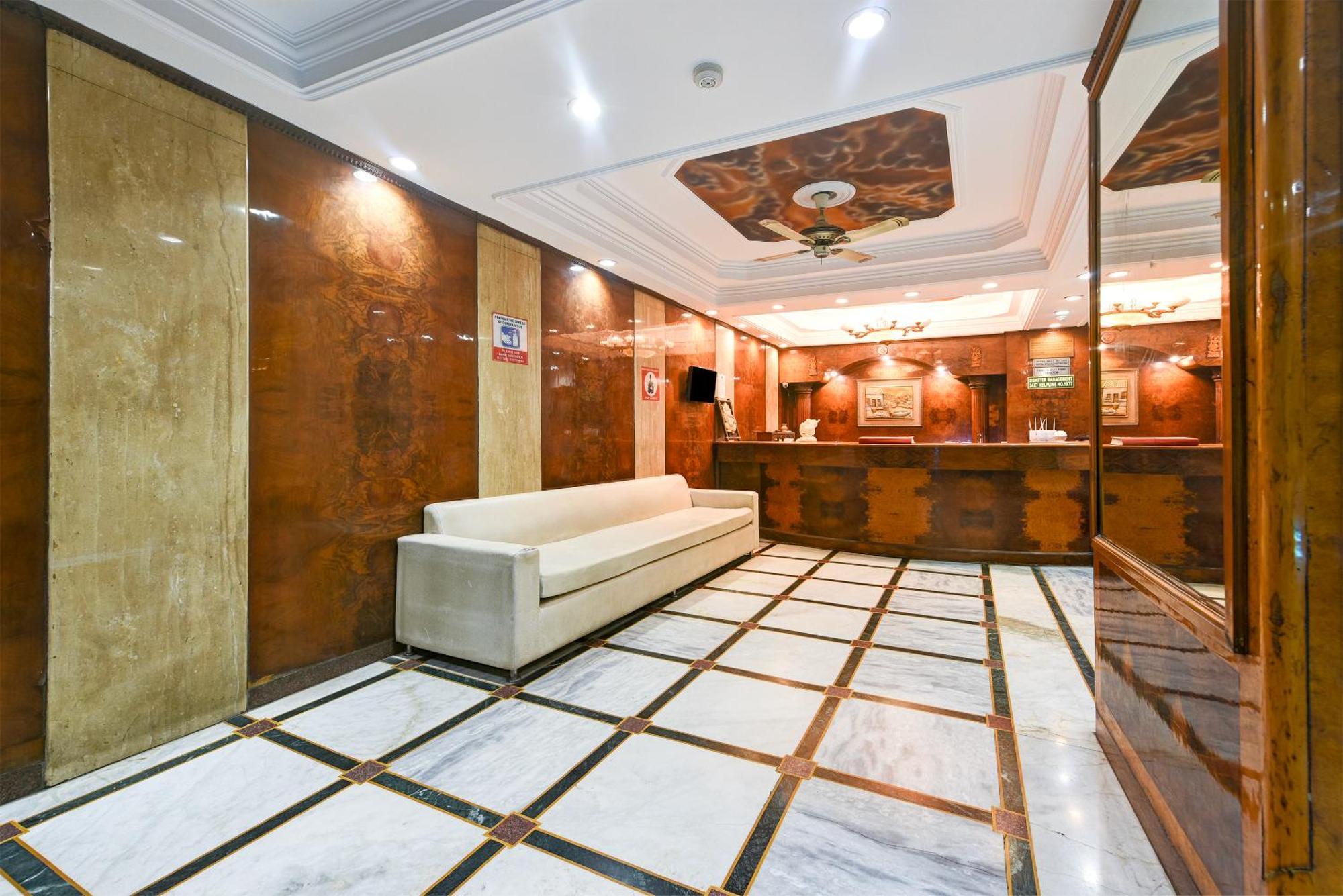 Hotel Geet Deluxe Nowe Delhi Zewnętrze zdjęcie