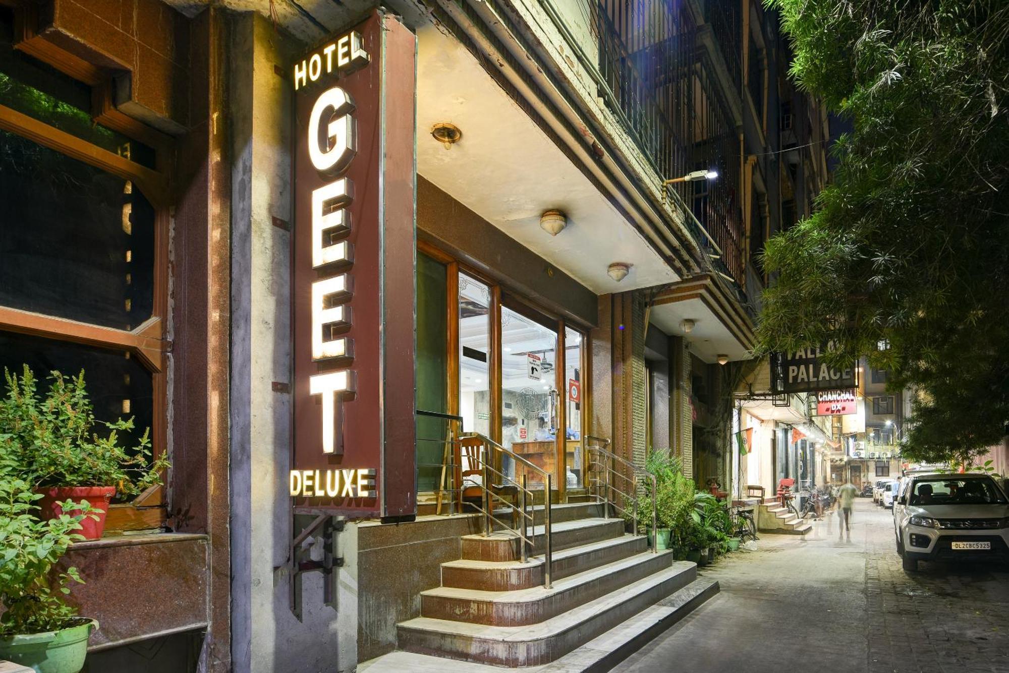 Hotel Geet Deluxe Nowe Delhi Zewnętrze zdjęcie